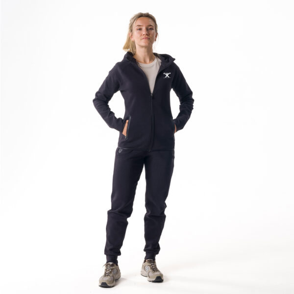 jade_black_setfront-SKV