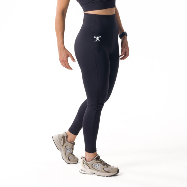 sanne_black_sideview-SKV