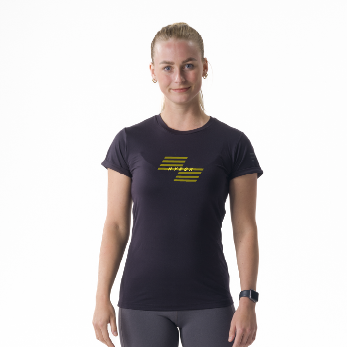 Amy_front_black