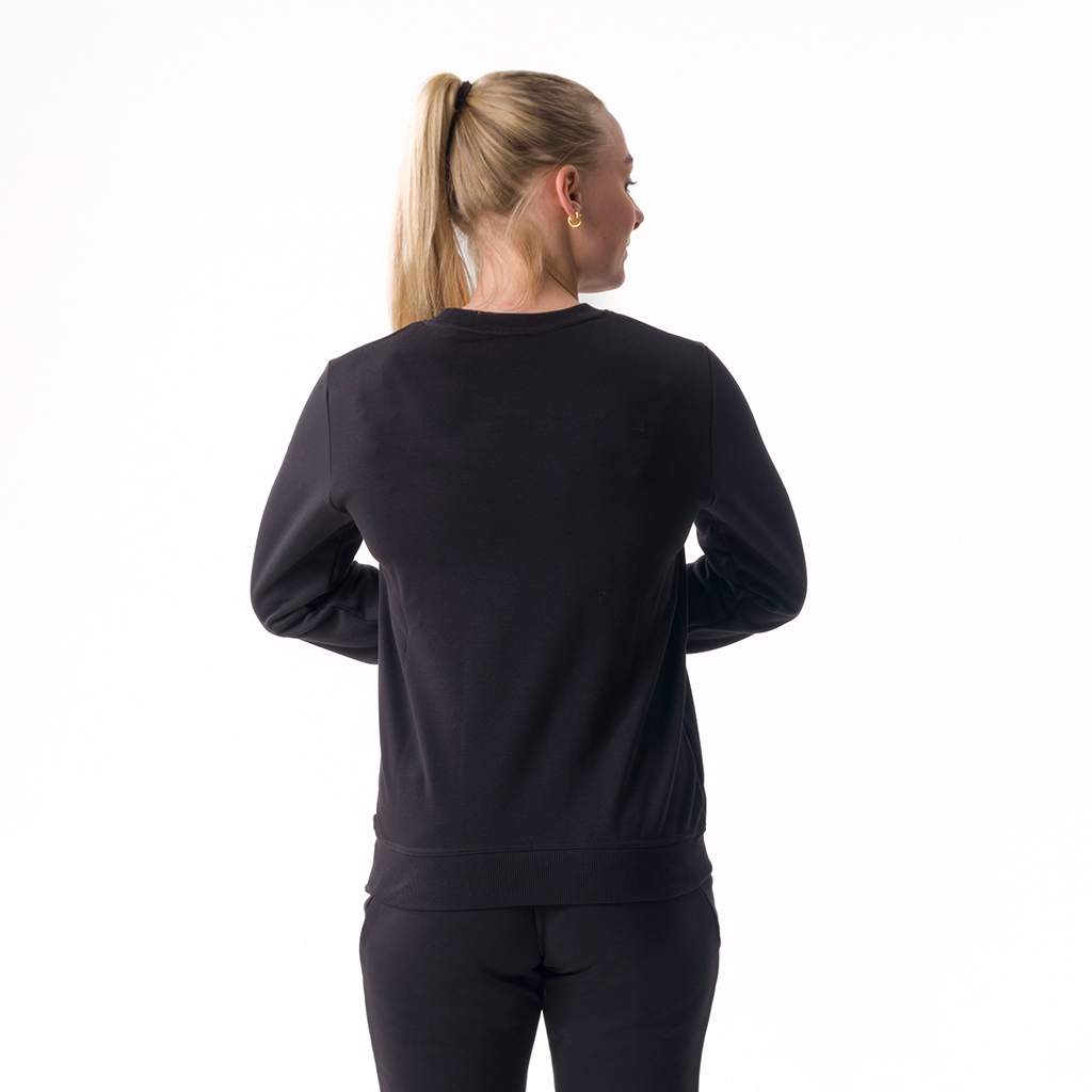 19027 - Laura Woman's Casual Roundneck Black