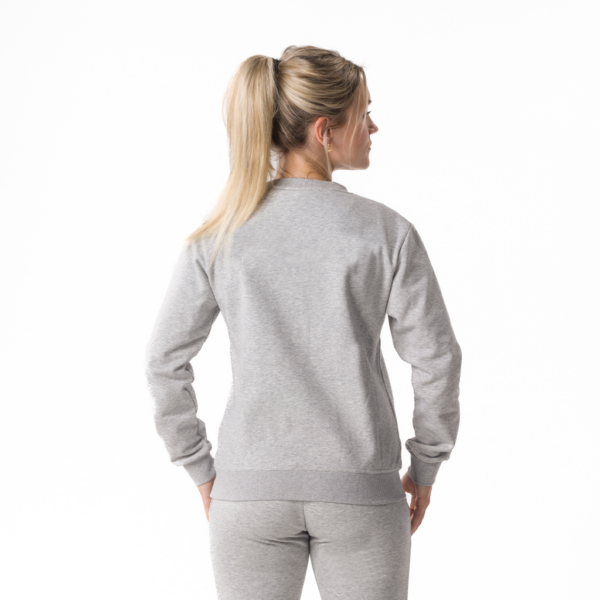 laura_greymelange_back